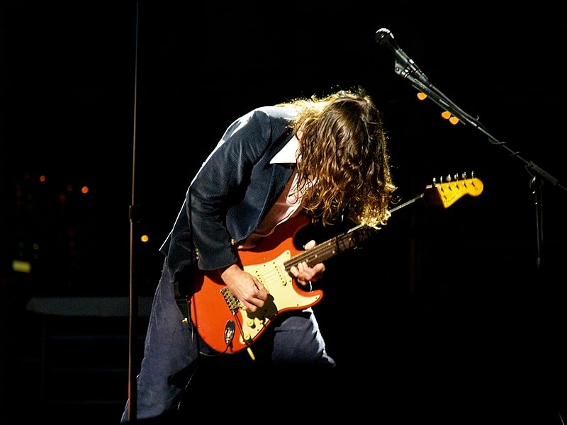 John Frusciante dari Red Hot Chili Peppers Mengumumkan Album Ganda Elektronik Baru – EDM.com