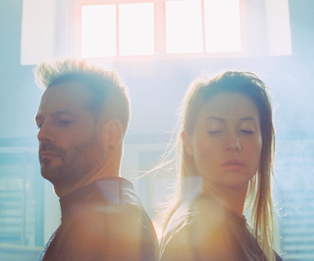 Charlotte de Witte dan Enrico Sangiuliano Bergabung untuk Cerebral EP, "Cerminan"