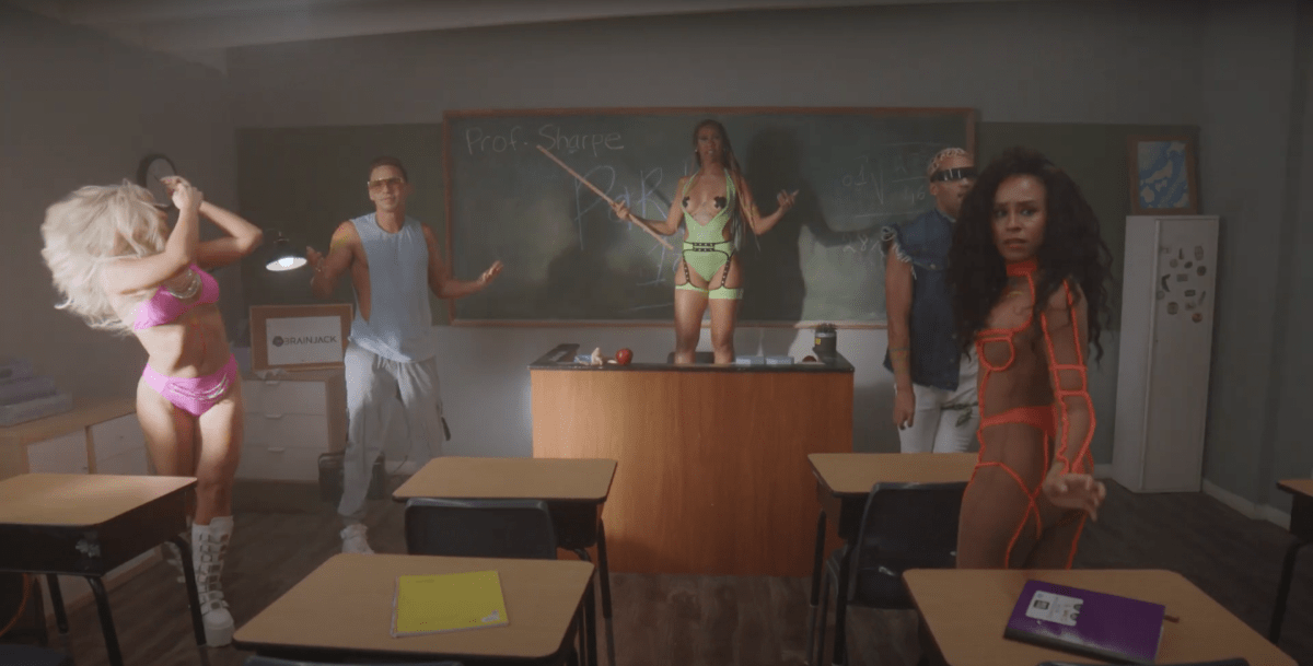 Video Musik “Naughty Girl” Damon Sharpe Adalah Perayaan Budaya Shuffling dan Rave – EDM.com