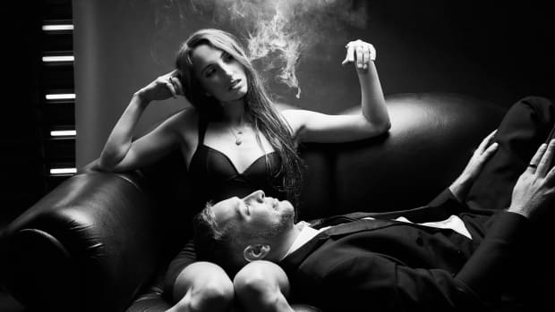 Bonnie x Clyde Smoking B&W