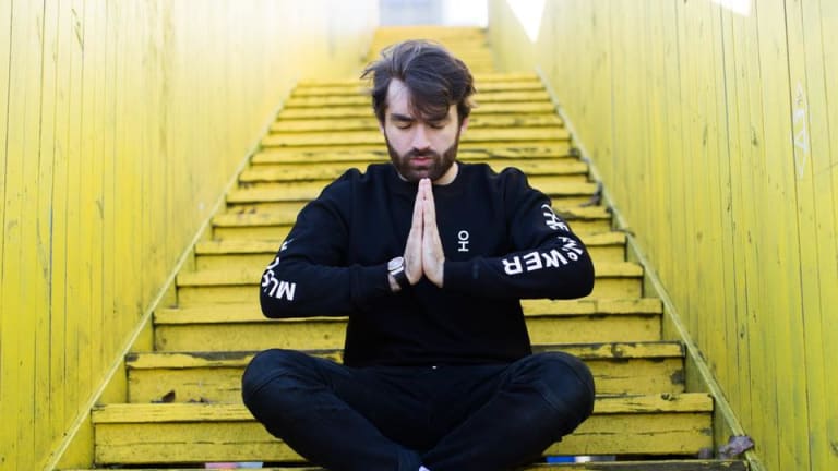 Listen to Oliver Heldens' Remix of Above & Beyond's Trance Classic "Thing Called Love"