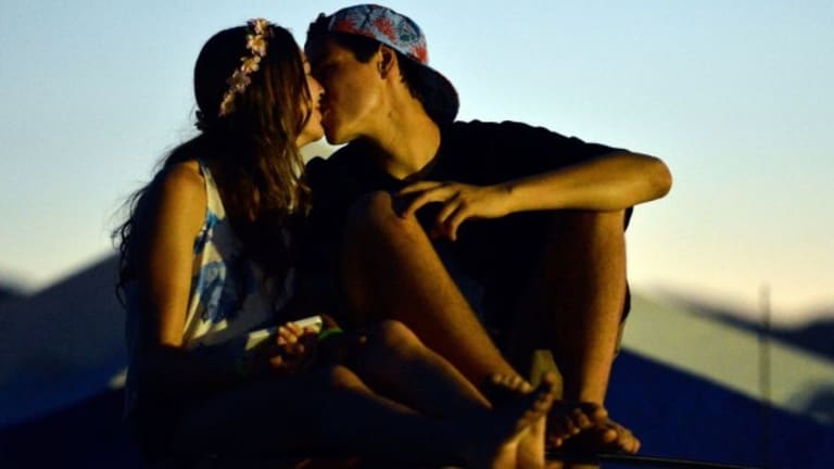 15 Things You Need To Know About Dating A Rave Girl 