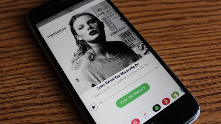 Spotify Releases New iMessage App That Let's You Send Music to Family