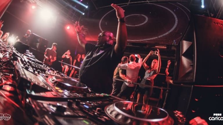 Carl Cox Delivers a "Pure" Set to a Packed Out Crowd at Ibiza's Privilege Nightclub
