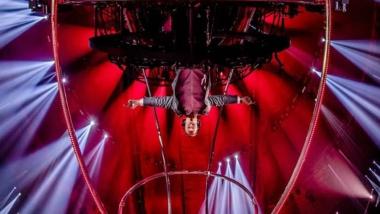 Armin Van Buuren Performs Upside Down in a 360 Degree Rotating DJ Booth!