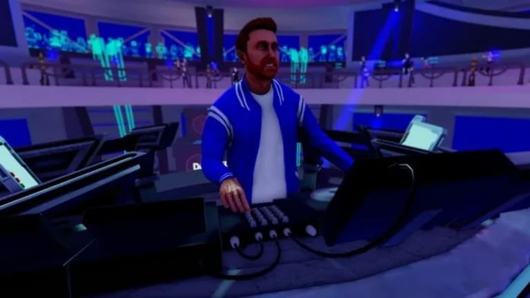 David Guetta realiza show interativo no metaverso do Roblox