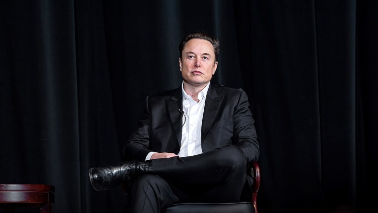 Elon Musk Fathered Twins With Top Neuralink Executive In 2021: Report