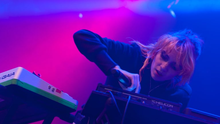 Check Out Grimes' Splendour XR DJ Set—Along With Some Wild Comments on Discord