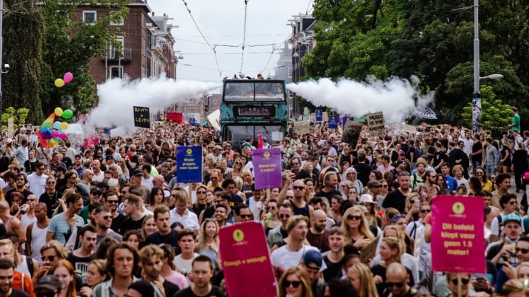 Amsterdam Nightlife Restricted With Earlier Closing Times For Bars