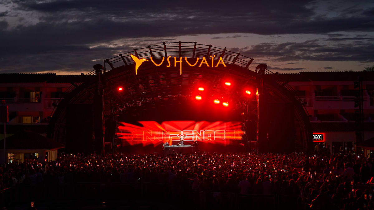 Ushuaïa, Ibiza, Club Information, DJs, Schedule & Tickets