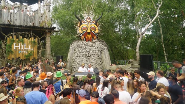 tomorrowland the hill stage