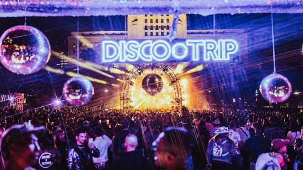 Disco Trip, Saturday, November 11