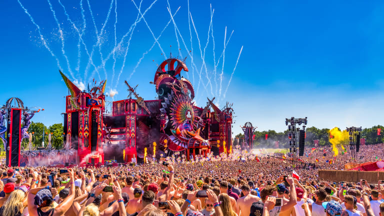 Helicopter Captures Remarkable 70,000-Person Crowd Control Experience at Defqon.1 2022
