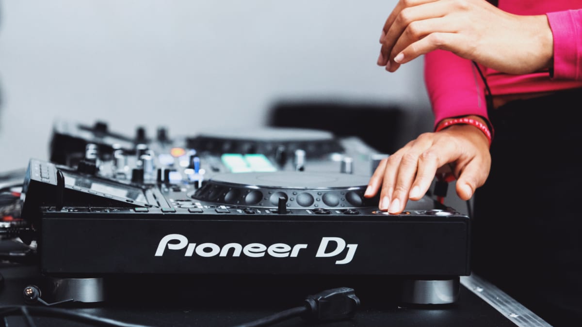 PIONEER DJ HOODIE Pullover Hooded Sweatshirt Audio DeeJay EDM Turntables Club 