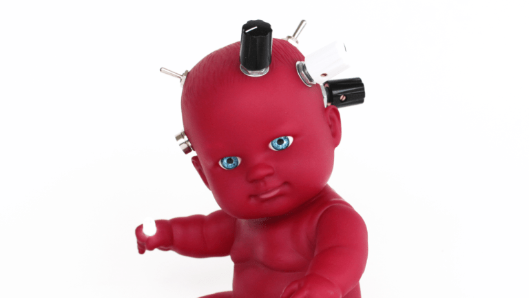 There's No Calming This Creepy, Light-Sensitive Baby Synthesizer