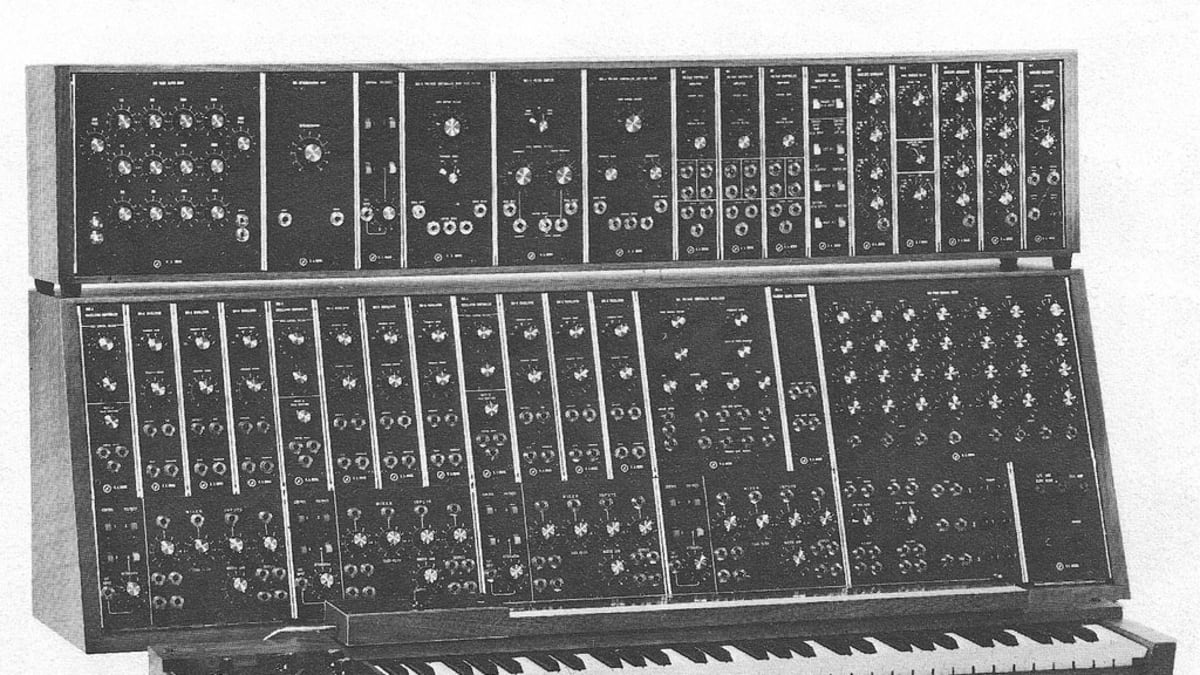 Moog Releases a Limited Run 35 000 Modular Synth EDM The