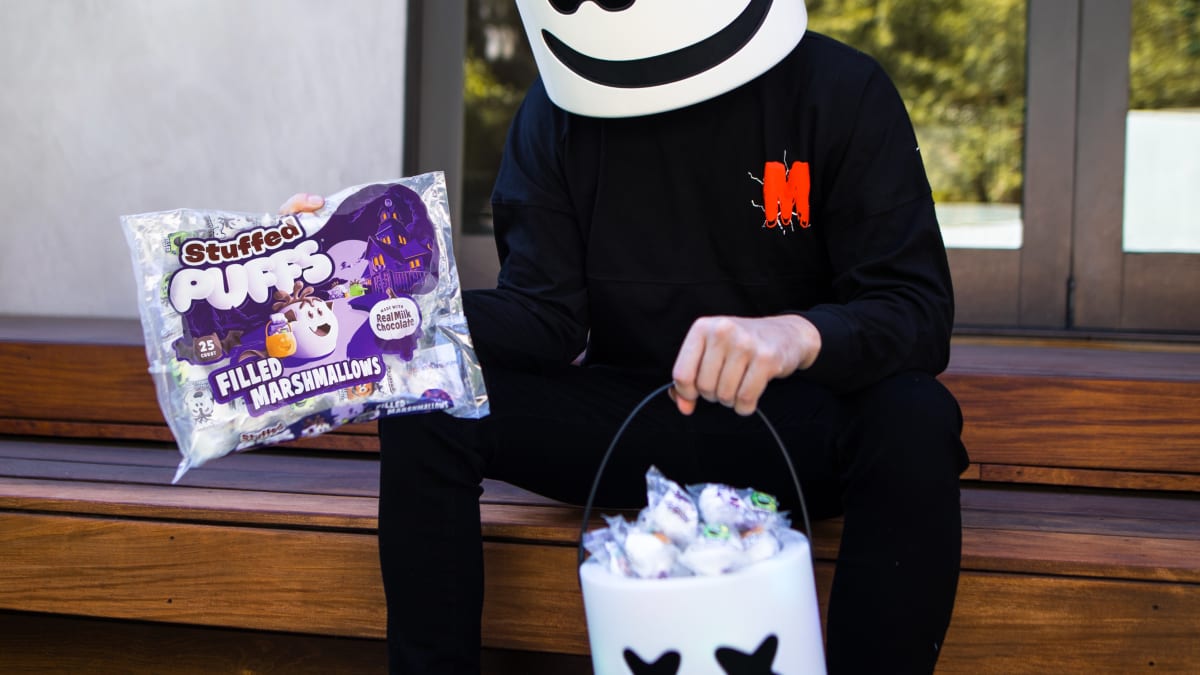 Marshmallow stuffed sale