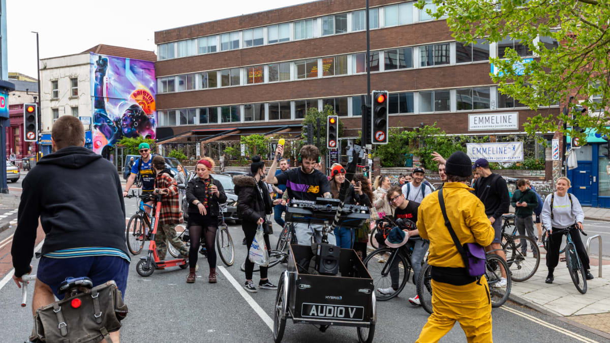 Bicycle dj hotsell