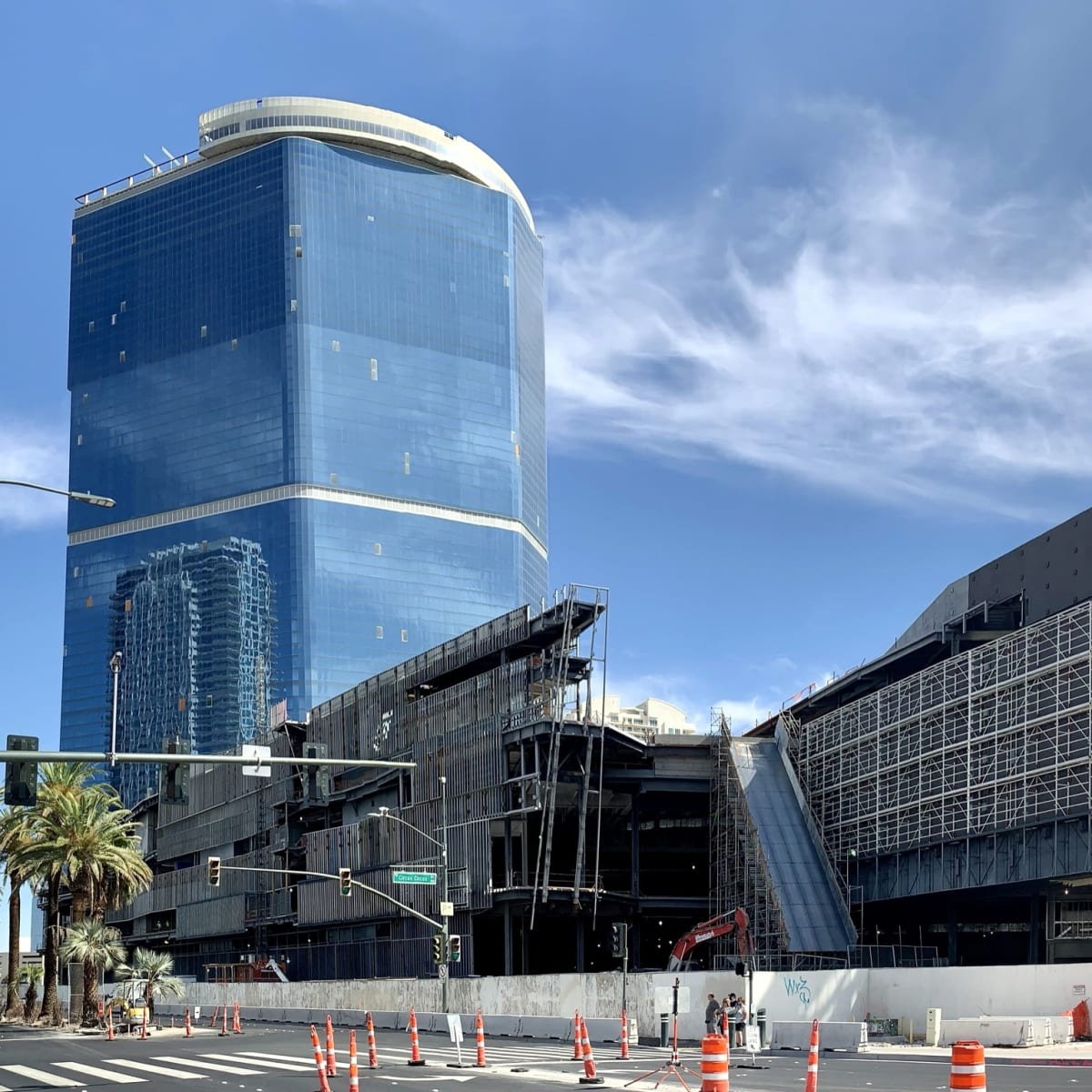 Fontainebleau's turbulent past mirrors Las Vegas' roller-coaster economy, Real Estate Insider, Business