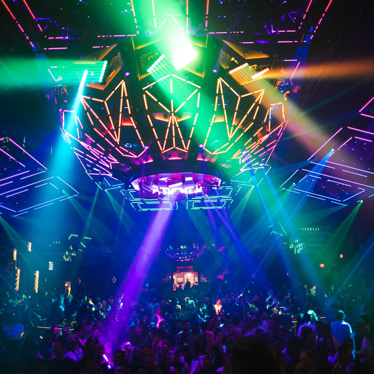 Las Vegas Day Clubs & Pool Parties In 2023 [Updated] - Discotech