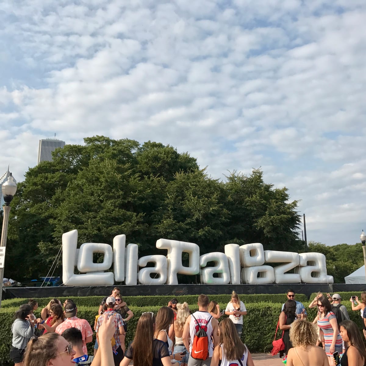 Unvaccinated People Who Went To Lolla Should Get Tested For COVID