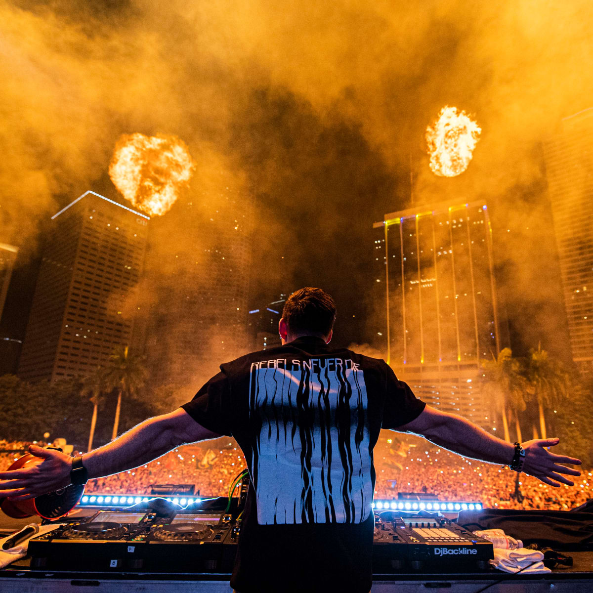 Hardwell's Celebrated Radio Show "Hardwell On Air" to Return After Hiatus -  EDM.com - The Latest Electronic Dance Music News, Reviews & Artists