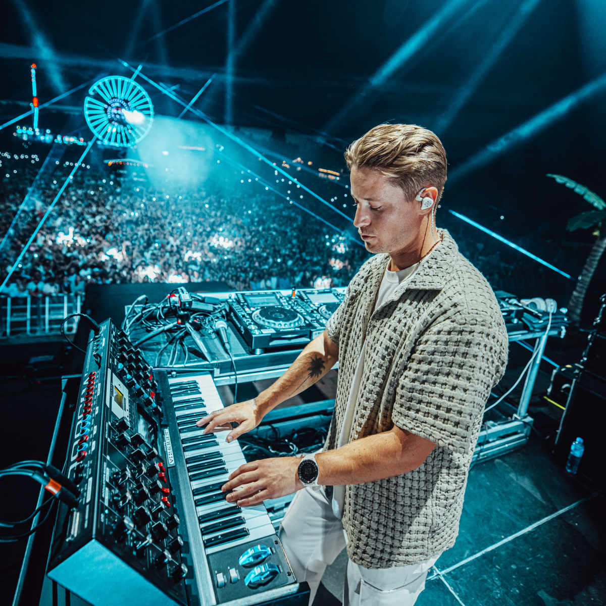 Kygo gear top