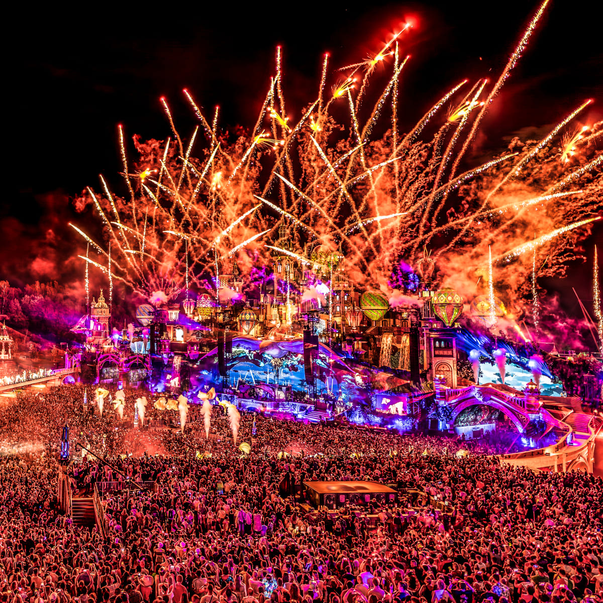 You Can Now Stream Tomorrowland 2023 DJ Sets in Spatial Audio on 