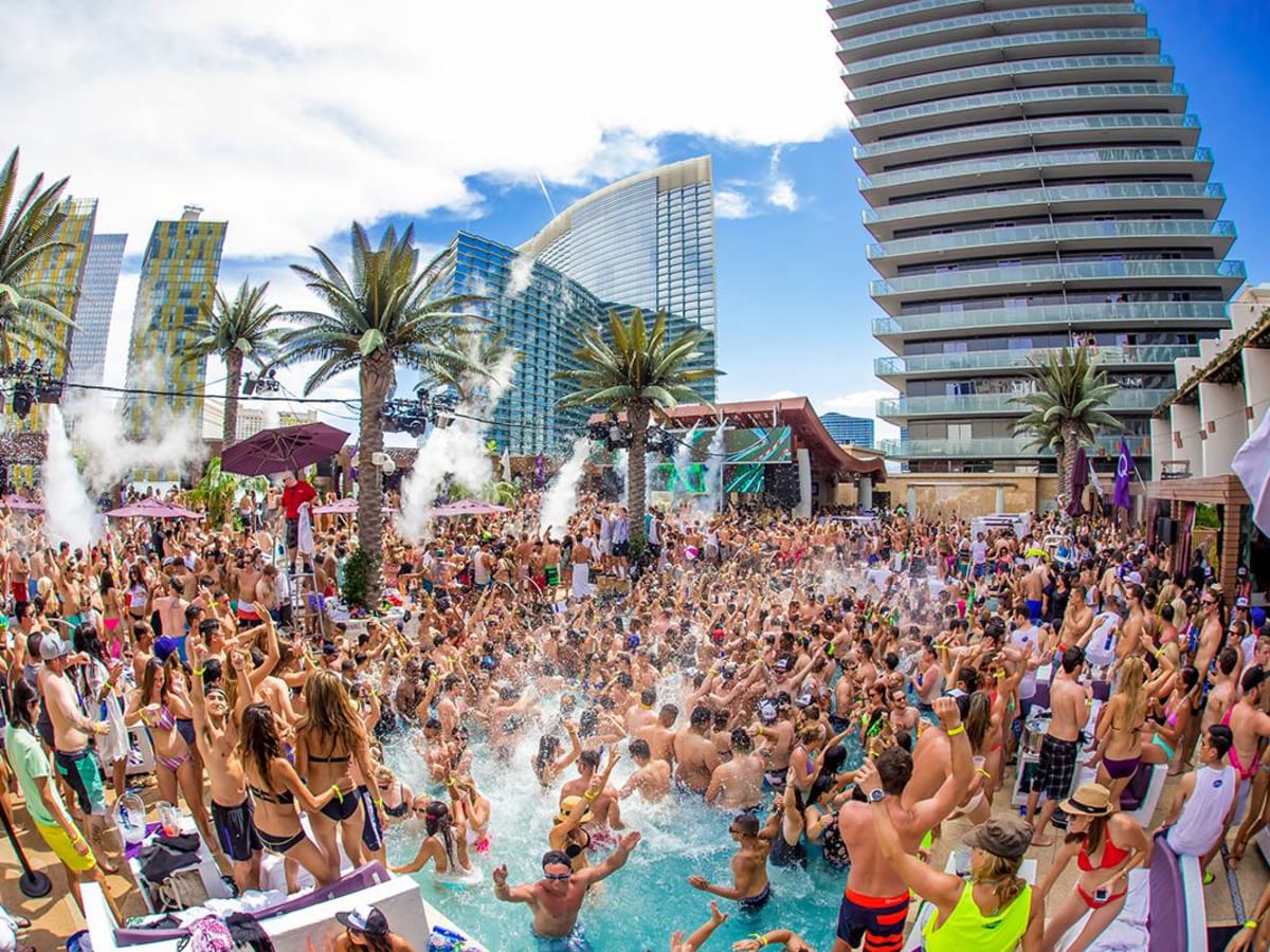 Las Vegas pool parties heat up in time for summer