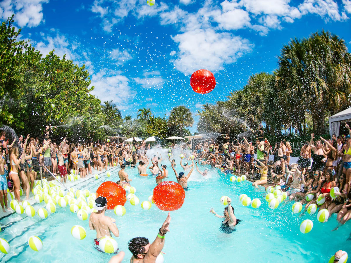 Nightclub in Miami - SLS Pool Party, Miami Beach, FL