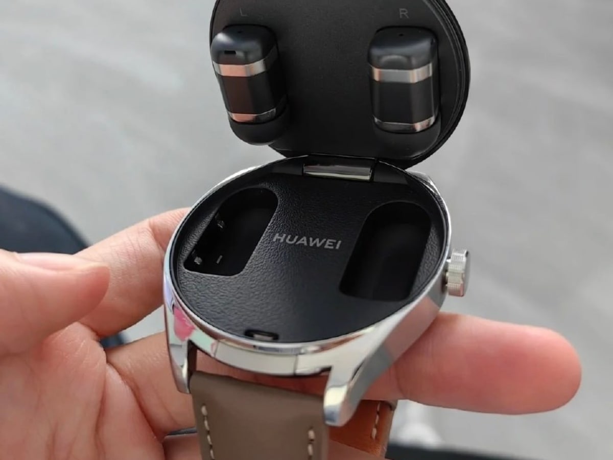 This Innovative Smartwatch Comes With Built-In Wireless Earbuds 