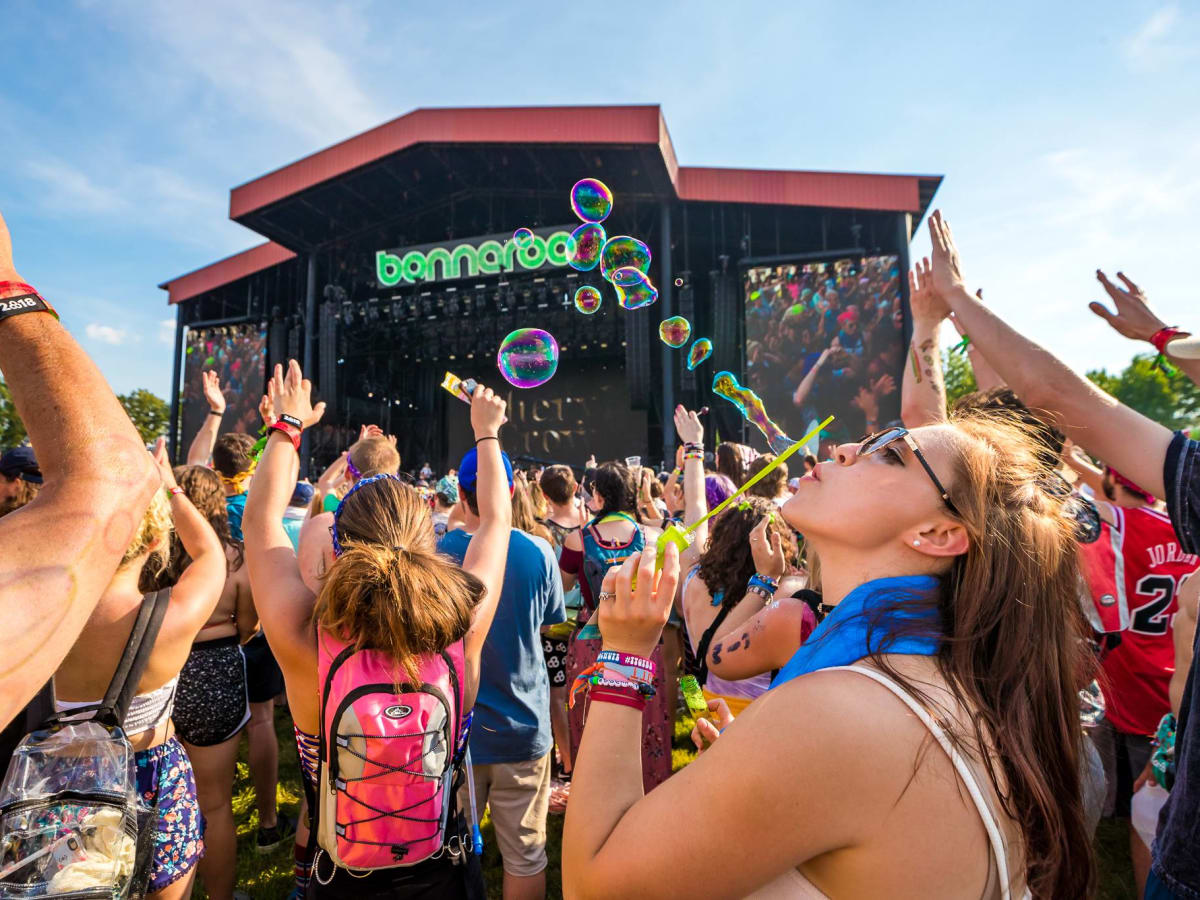 Bonnaroo festival store