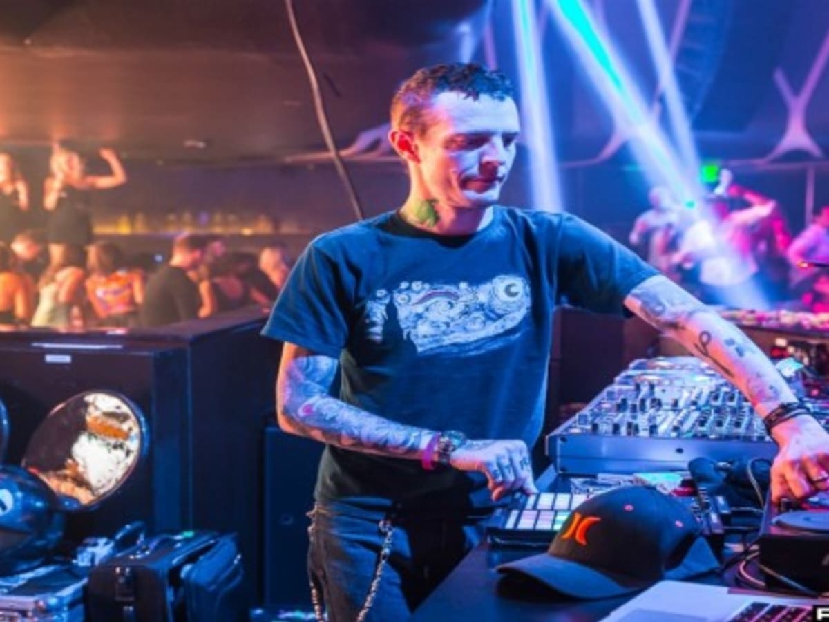 Deadmau5 equipment outlet