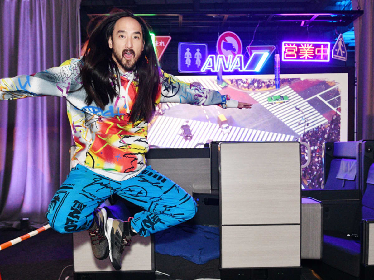 steve_aoki_neon_future_iv_ana_