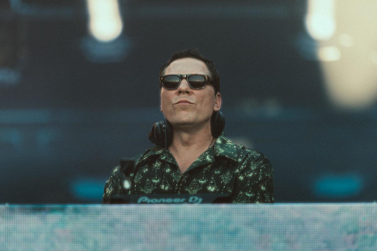 Tiësto Is Performing a Special "In Search of Sunrise" Set to Close 2025 EDC Las Vegas Festival