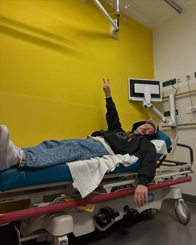 Marten Hørger DJed After Breaking His Foot Chasing a Pizza Delivery Guy