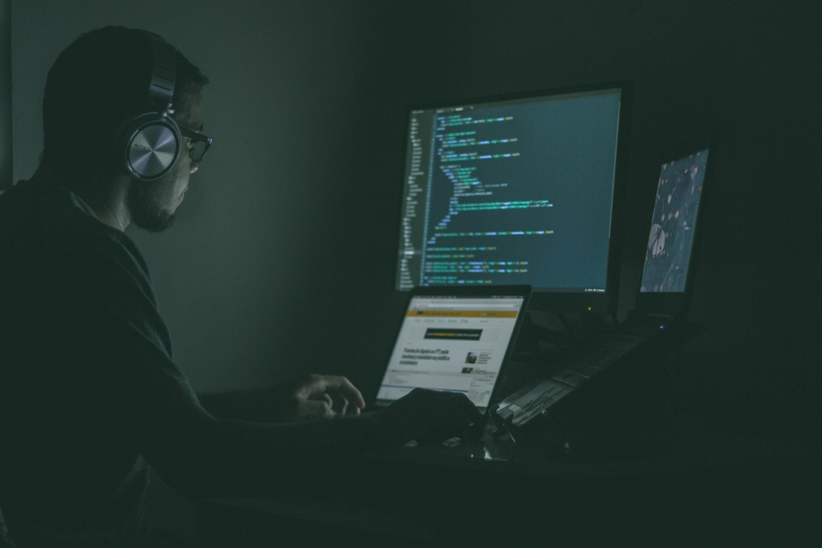 Developers Who Code to EDM Earn More Pay Raises and Promotions, Study Suggests