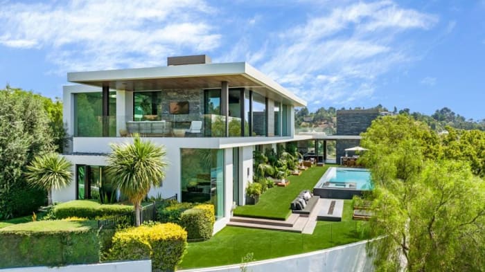 Zedd Sells $18.4 Million Beverly Hills Mansion: Photos - EDM.com - The ...