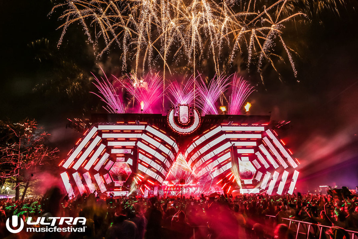 Ultra Music Festival fireworks main stage photo.