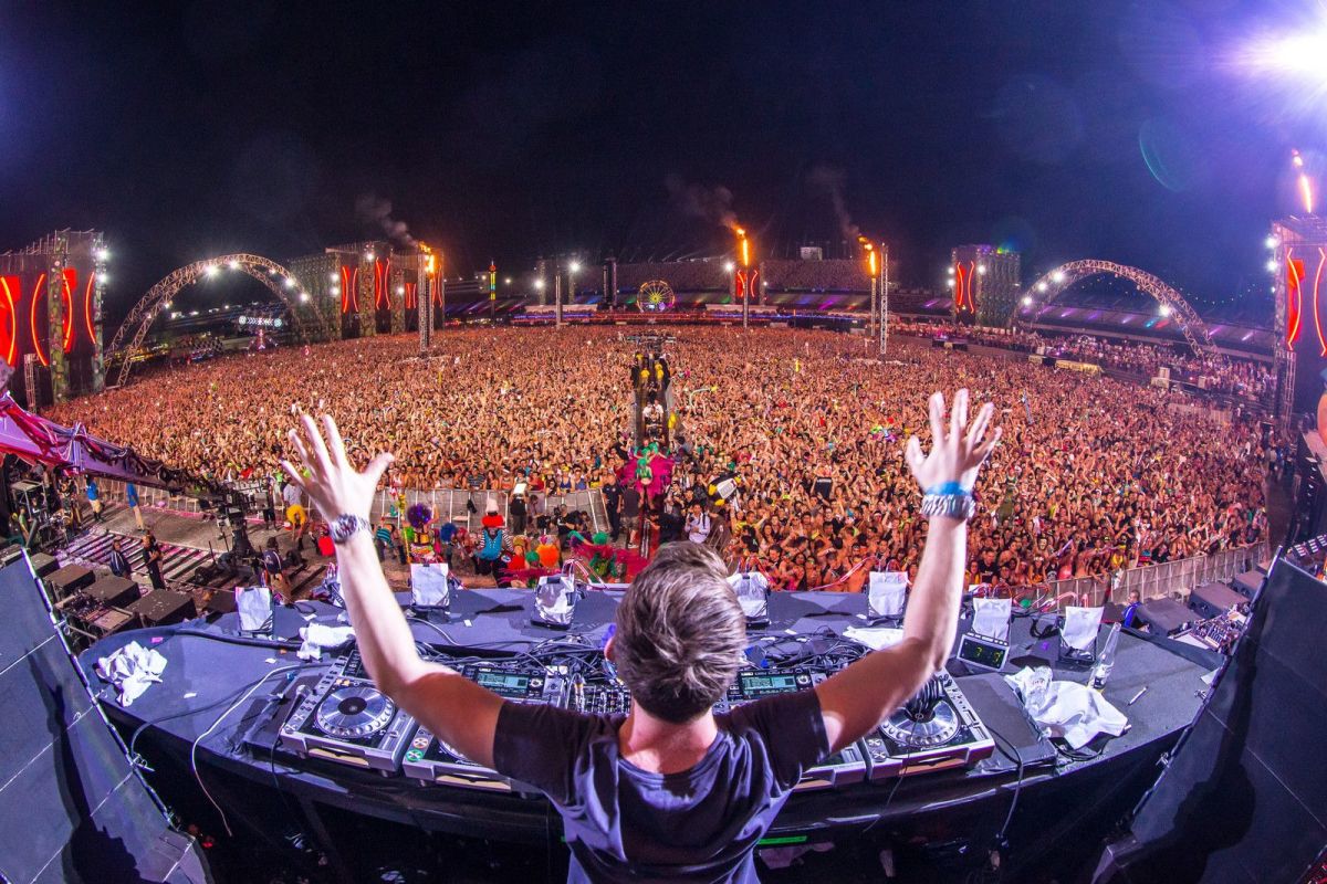 Hardwell @ EDC Las Vegas - Massive Crowd (Rukes Photo)