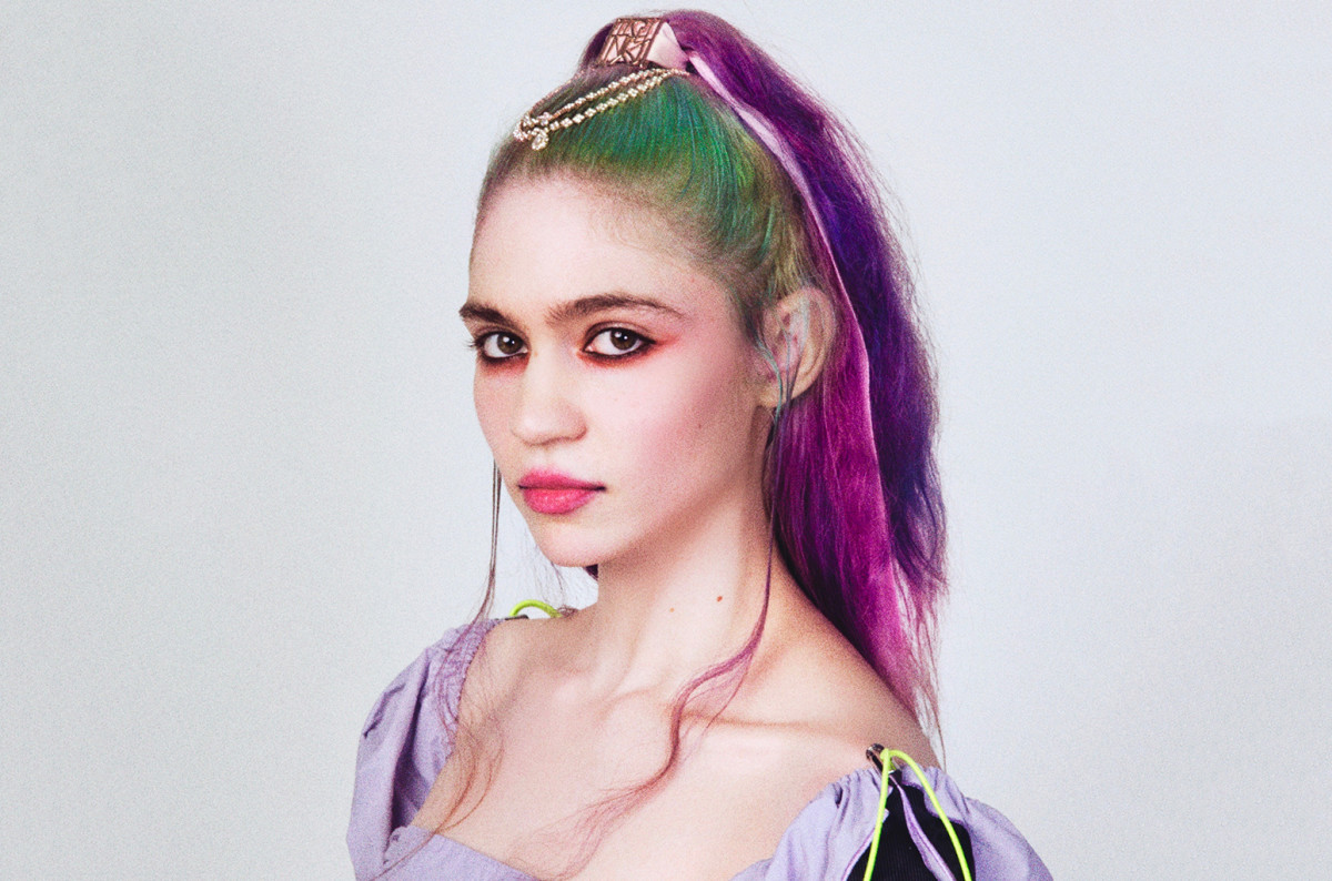 Grimes Tempts Instaban With Nude Pregnancy Announcement Photo Edm Com