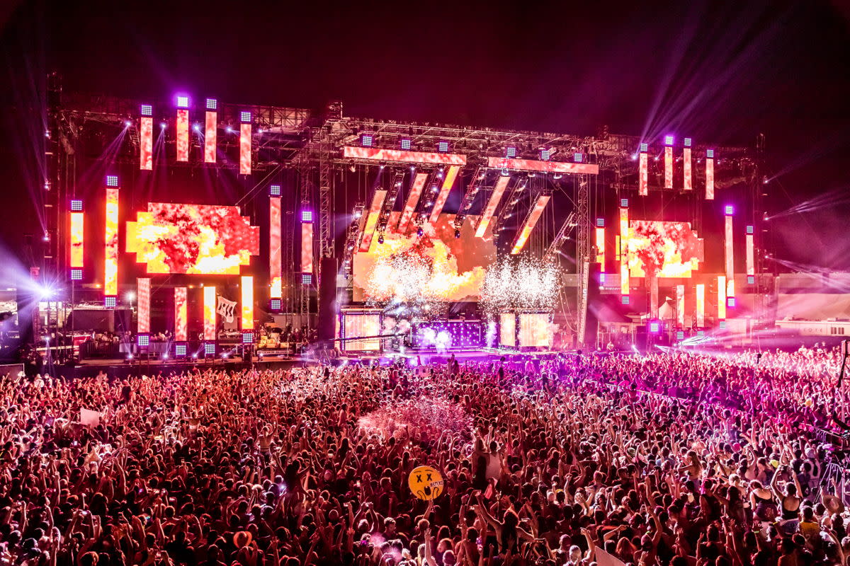 A stage and crowd shot from HARD Summer.