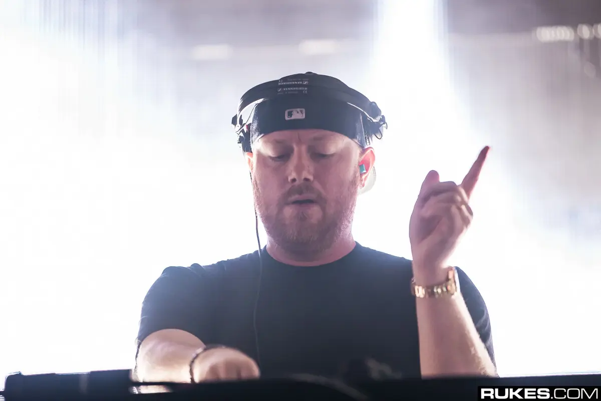 Eric Prydz Defends CamelPhat After Critical Tweets from Seth Troxler ...