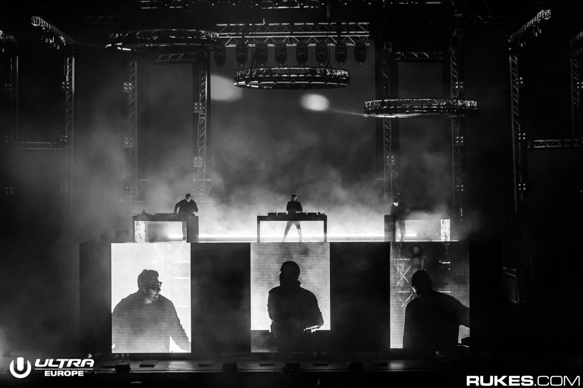 Swedish house mafia tour hatsapje