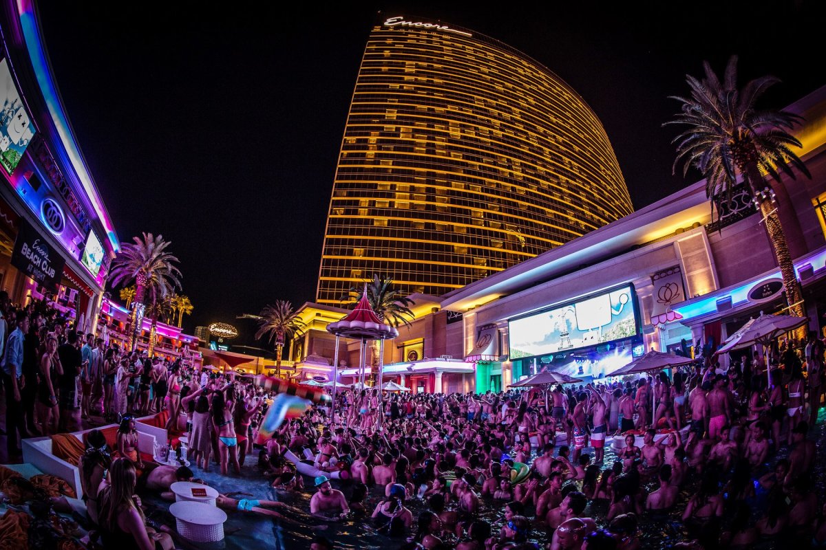 Las Vegas Pool Venue Encore Beach Club Announces Return of "Night Swim
