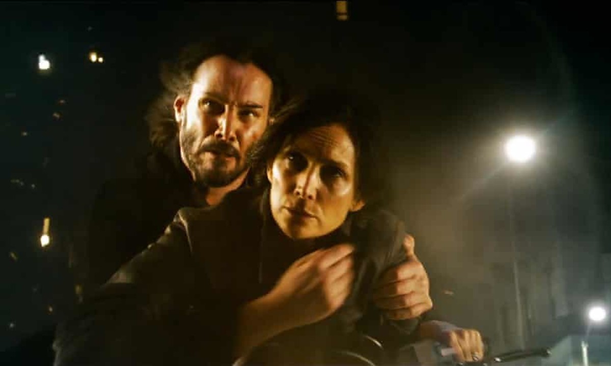 Keanu Reeves and Carrie-Anne Moss in "The Matrix Resurrections."