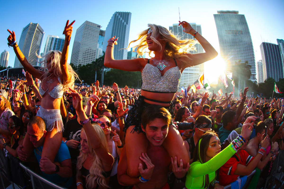 Hardwell, Calvin Harris, Eric Prydz, More to DJ at Ultra Music Festival ...