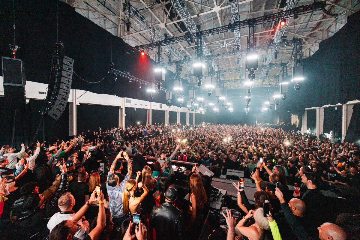 10 Photos That Capture the JawDropping Production of Time Warp EDM
