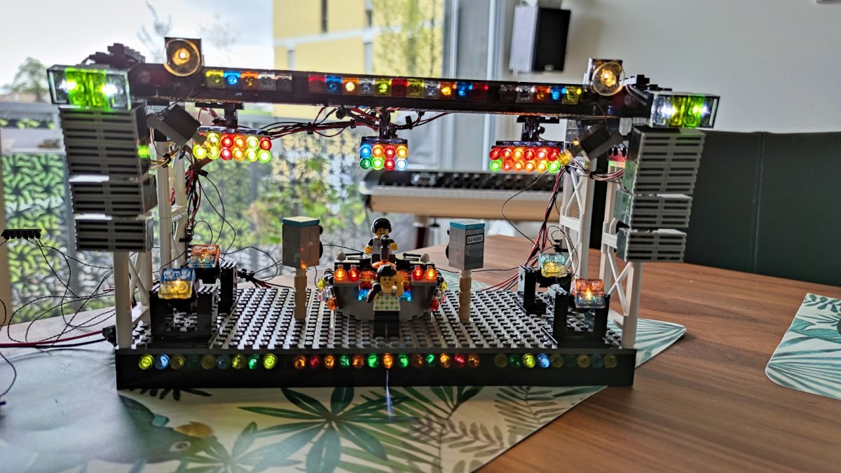 This Astonishing LEGO Stop-Motion Rave Took Hundreds of Hours to ...